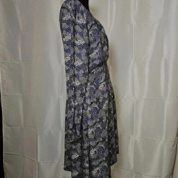 Abercrombie & Fitch multi colored midi floral dress with long sleeves - Picture 7 of 13